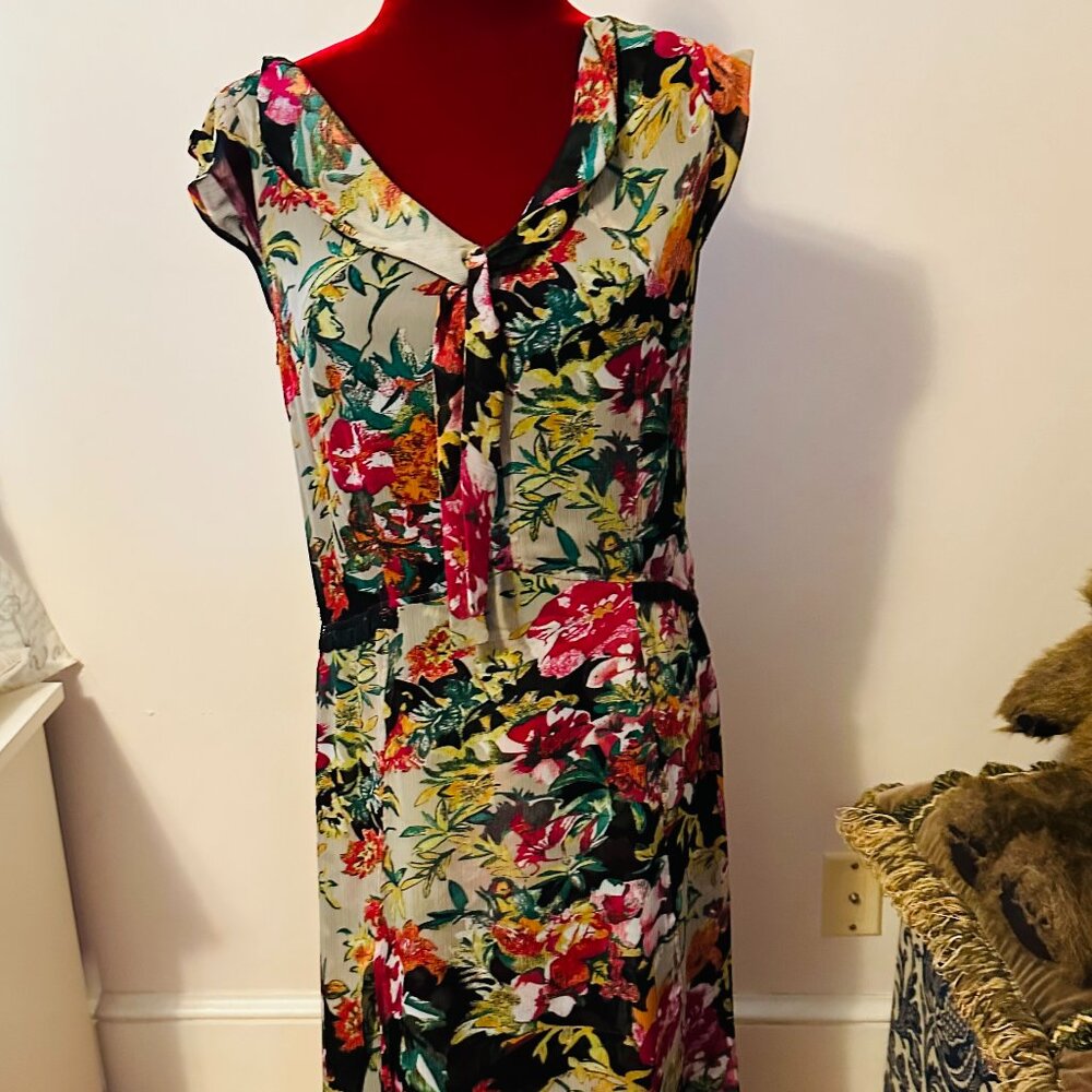 Anne Giorgio fully lined Flowing styled floral Dress size Med